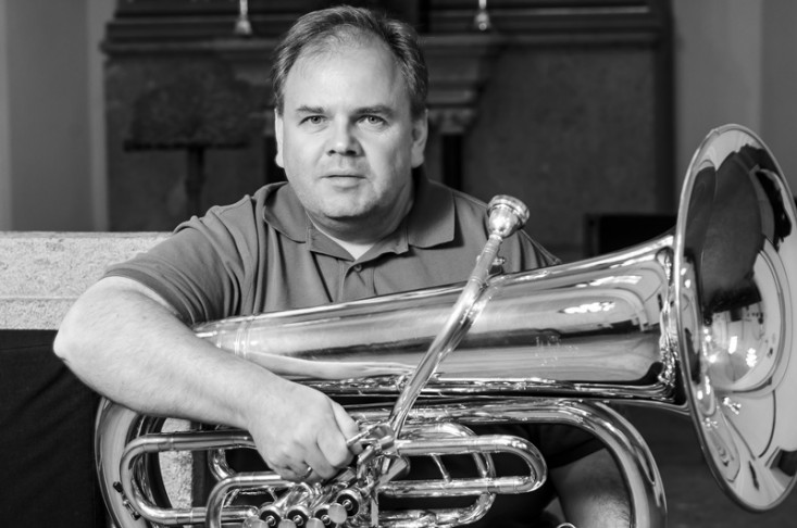 Guido Gorny mit Tuba