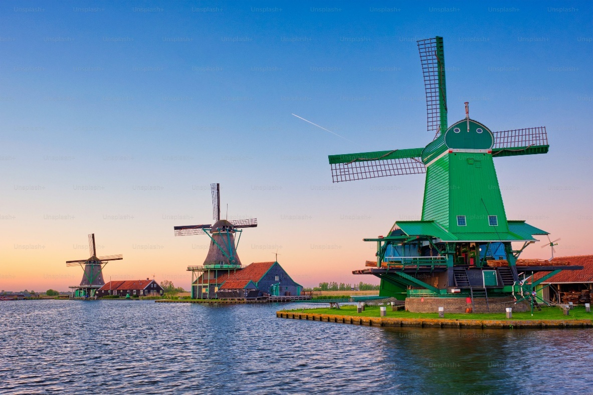 Windmühlenlandschaft in den Niederlanden
